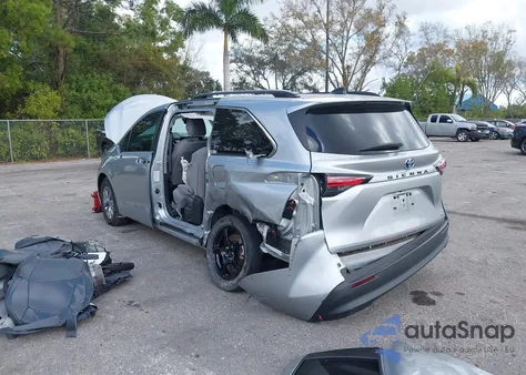 2022 Toyota Sienna Le z USA, uszkodzony, nr VIN 5TDKRKEC1NS125204